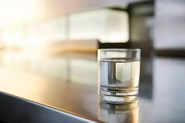 趙皖平代表建議：加快可靠飲用水源建設(shè)，確保農(nóng)村飲水安全